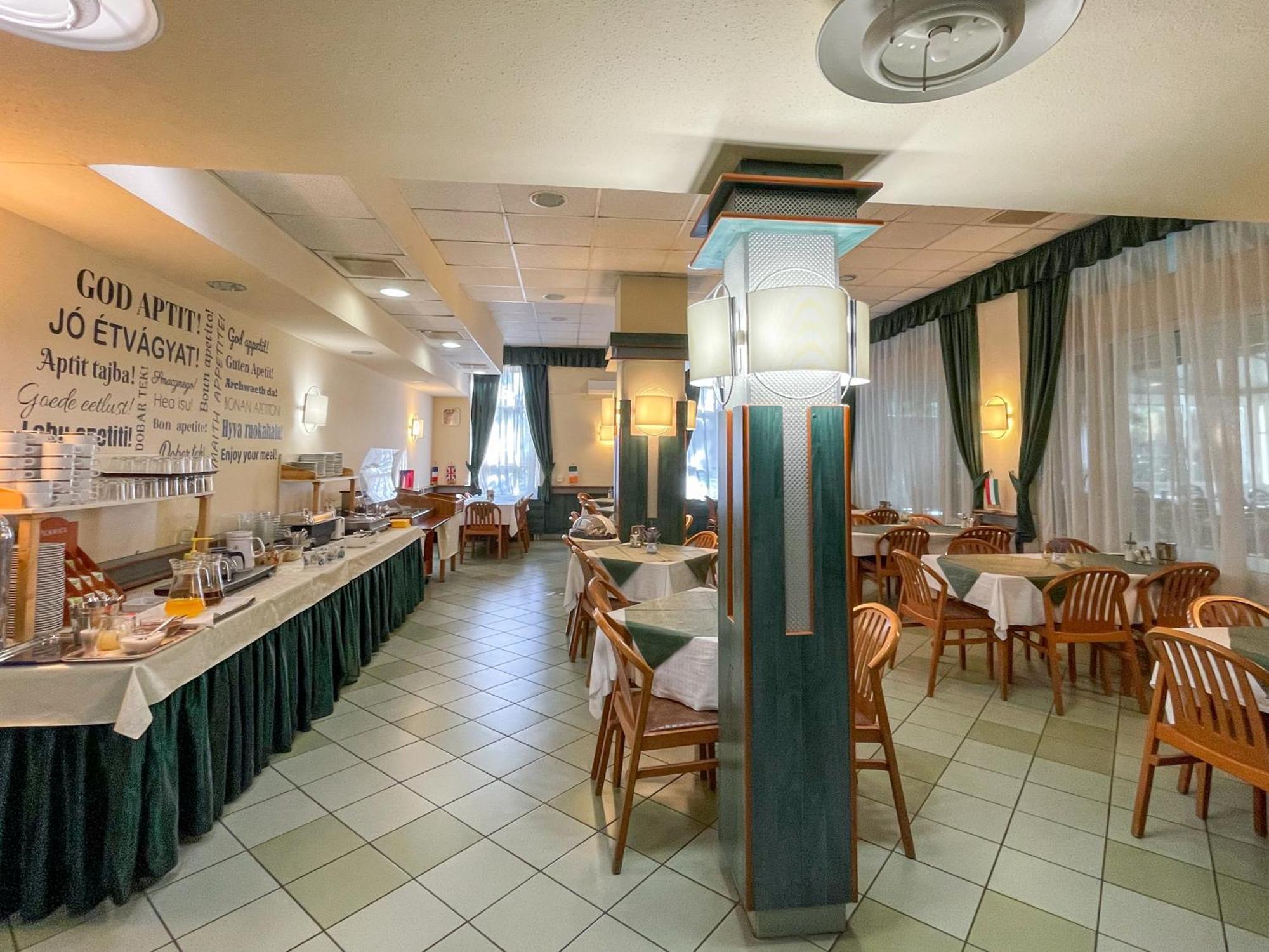 Tisza Sport Hotel Szegedin Exterior foto